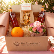 Die Straussbox - Holy Aperoly Box - geöffnete Box mit enthaltenen Produkten