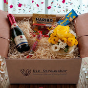 Die Straussbox - Jubiläums Box - geöffnete Box mit enthaltenen Produkten